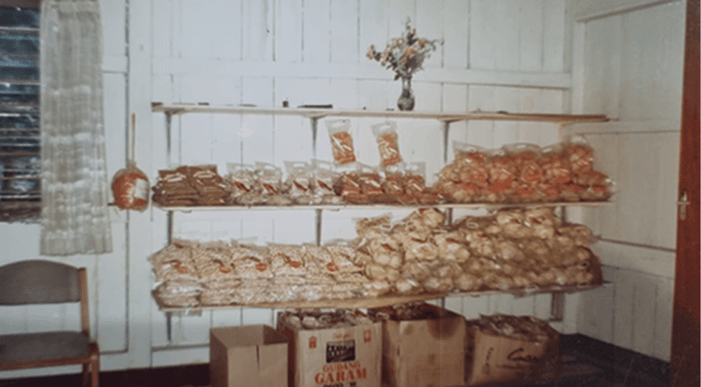 1990 Kerupuk Keluarga